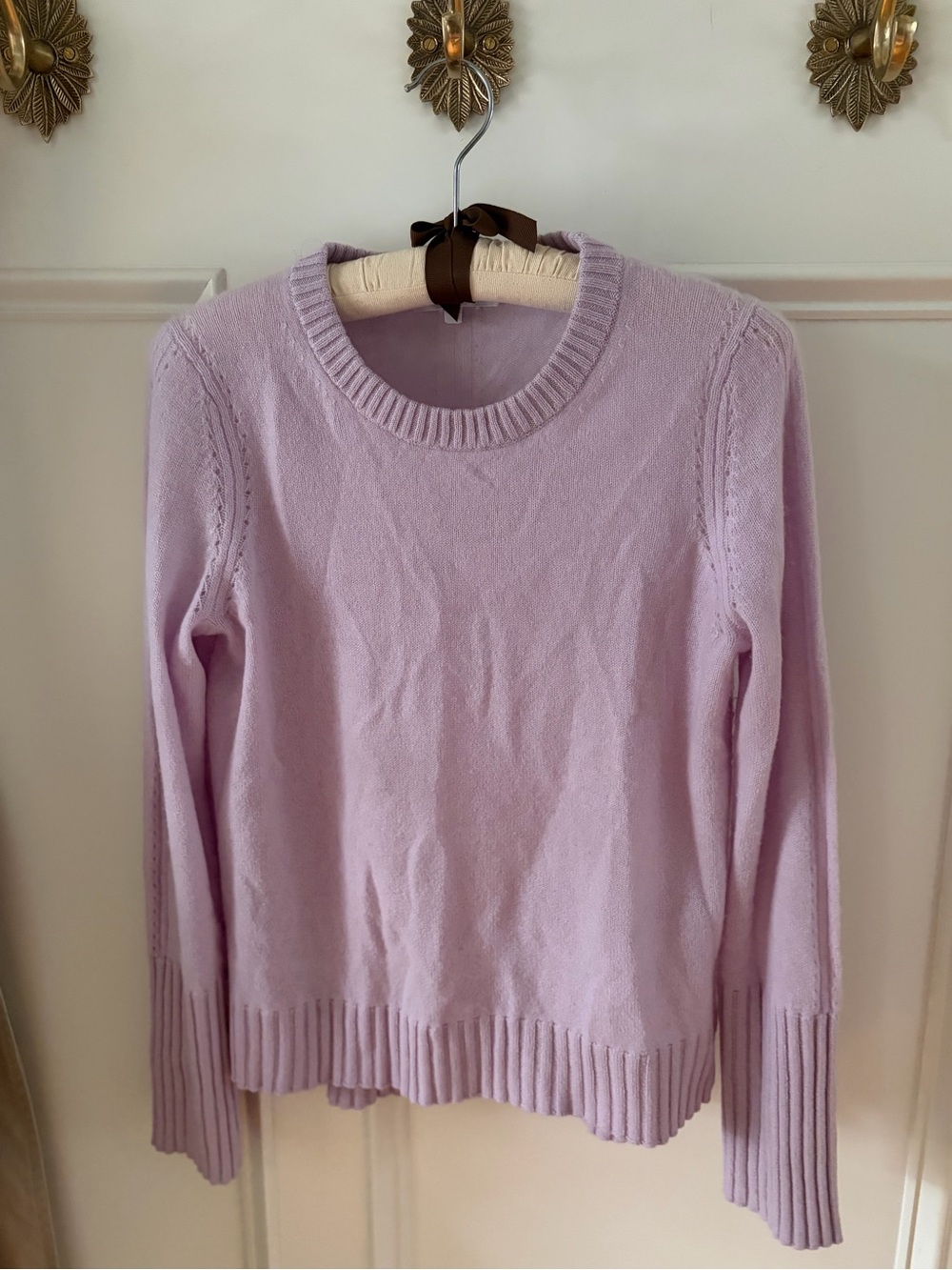 Cashmere Lavender Crewneck Sweater - Women